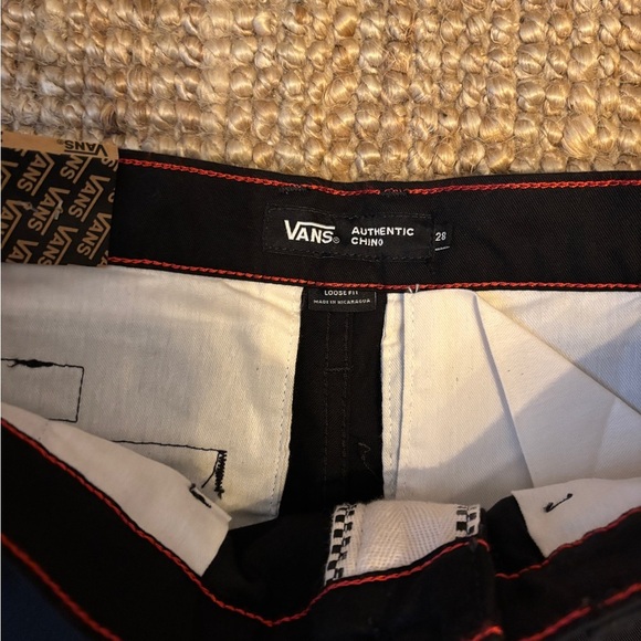 Vans Black Cargo Pants with Classic Fit - Picture 2 of 4